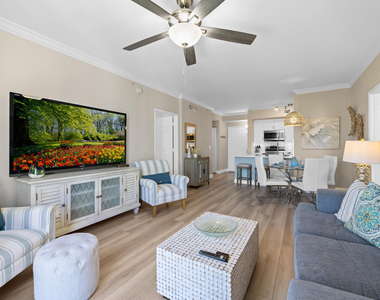 720 S Sapodilla Avenue - Photo Thumbnail 7
