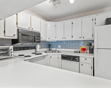 2732 Sw Matheson Avenue - Photo Thumbnail 8