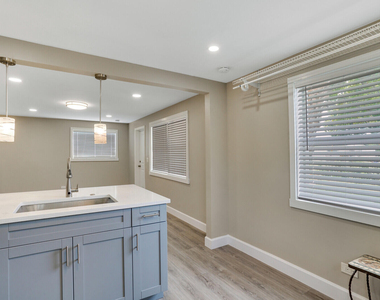 1225 W 10th Street - Photo Thumbnail 6