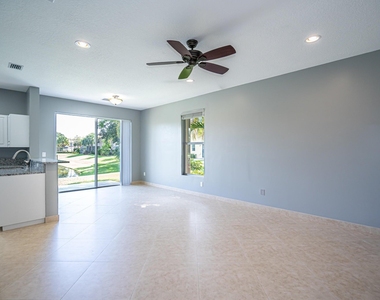 460 Rainbow Springs Terrace - Photo Thumbnail 11
