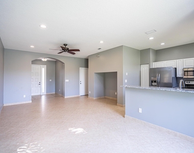 460 Rainbow Springs Terrace - Photo Thumbnail 7
