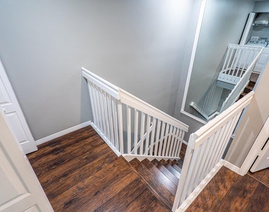 460 Rainbow Springs Terrace - Photo Thumbnail 12