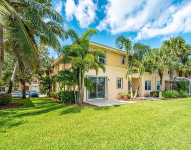 460 Rainbow Springs Terrace - Photo Thumbnail 30