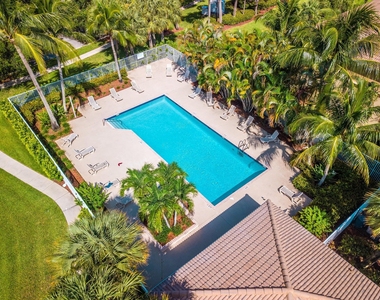 460 Rainbow Springs Terrace - Photo Thumbnail 29