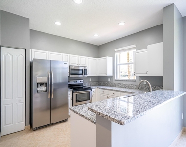 460 Rainbow Springs Terrace - Photo Thumbnail 9