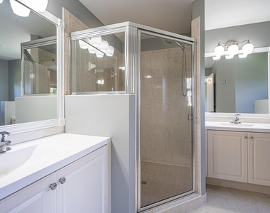 460 Rainbow Springs Terrace - Photo Thumbnail 16