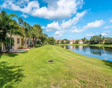 460 Rainbow Springs Terrace - Photo Thumbnail 32
