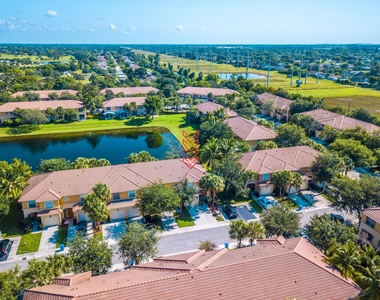 460 Rainbow Springs Terrace - Photo Thumbnail 26