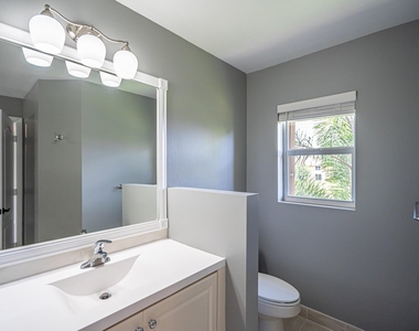 460 Rainbow Springs Terrace - Photo Thumbnail 17