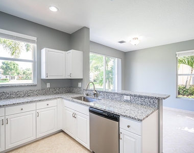 460 Rainbow Springs Terrace - Photo Thumbnail 10