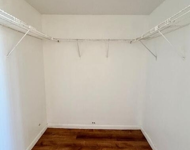 2830 Somerset Drive - Photo Thumbnail 14