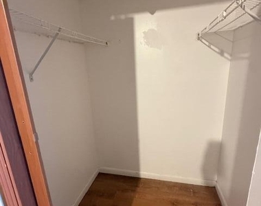 2830 Somerset Drive - Photo Thumbnail 10