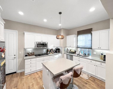 1653 Range Road - Photo Thumbnail 7