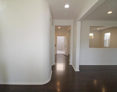 3139 Lisbon Lane - Photo Thumbnail 4