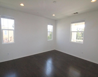 3139 Lisbon Lane - Photo Thumbnail 28