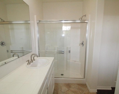 3139 Lisbon Lane - Photo Thumbnail 31