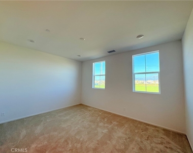 8439 Bickmore Ave - Photo Thumbnail 11
