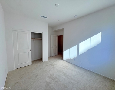 8439 Bickmore Ave - Photo Thumbnail 6