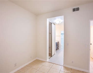 771 Via Colinas - Photo Thumbnail 8