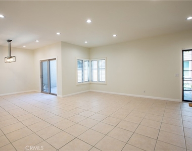 771 Via Colinas - Photo Thumbnail 5
