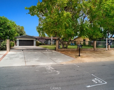 17249 Raymer - Photo Thumbnail 1