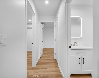 16120 Haynes Street - Photo Thumbnail 20