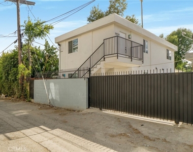 16120 Haynes Street - Photo Thumbnail 23