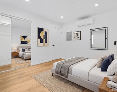 16118 Haynes Street - Photo Thumbnail 26