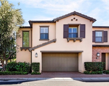 245 Rodeo - Photo Thumbnail 24