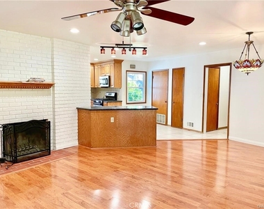 2624 N Towner Street - Photo Thumbnail 1