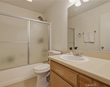 539 N Pasadena - Photo Thumbnail 10
