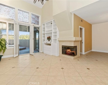 114 Cartier Aisle - Photo Thumbnail 3