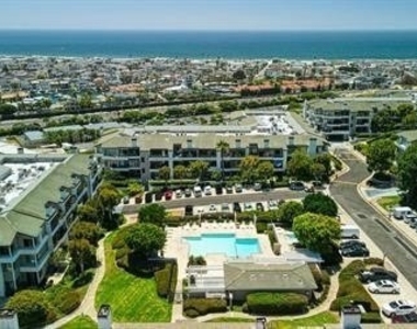 220 Nice - Photo Thumbnail 15