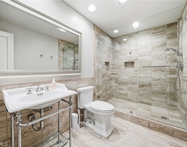 2243 Martin - Photo Thumbnail 9