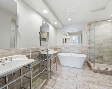 2243 Martin - Photo Thumbnail 7