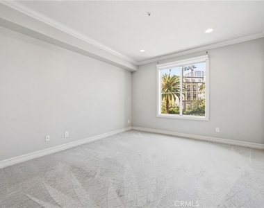 2243 Martin - Photo Thumbnail 6