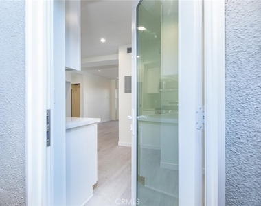 245 Beverly Street - Photo Thumbnail 20
