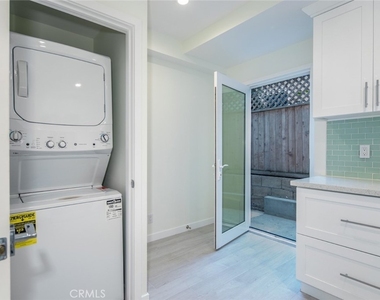 245 Beverly Street - Photo Thumbnail 19
