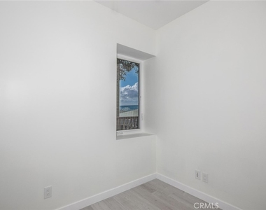 245 Beverly Street - Photo Thumbnail 11
