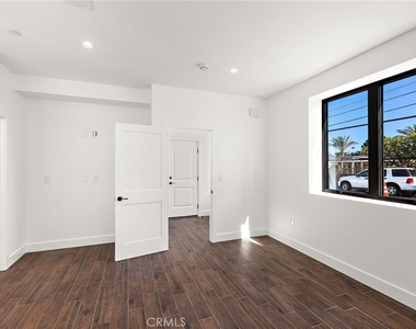 34191 San Mareno - Photo Thumbnail 12