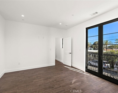 34191 San Mareno - Photo Thumbnail 16