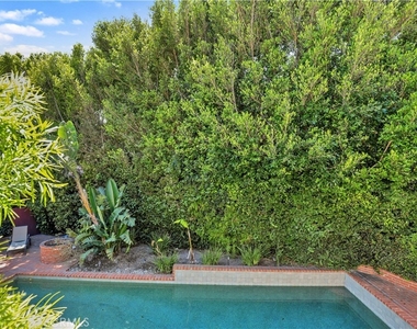 7161 Grasswood Avenue - Photo Thumbnail 25