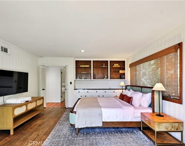 7161 Grasswood Avenue - Photo Thumbnail 22