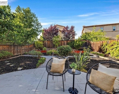 6180 Alpine Blue Dr - Photo Thumbnail 19
