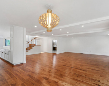 3004 Glenn Avenue - Photo Thumbnail 5
