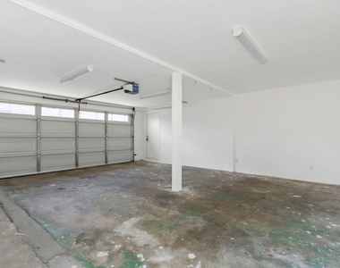 3004 Glenn Avenue - Photo Thumbnail 18