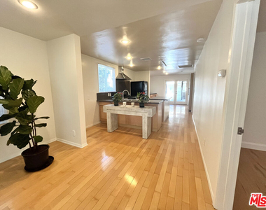 11673 Mississippi Avenue - Photo Thumbnail 2