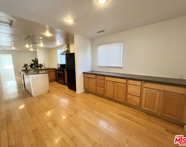 11673 Mississippi Avenue - Photo Thumbnail 12