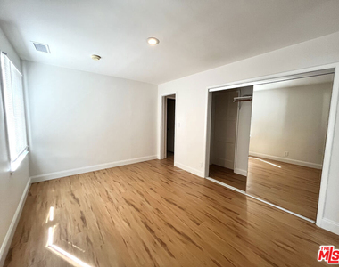 11673 Mississippi Avenue - Photo Thumbnail 7