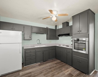 3641 Martha St - Photo Thumbnail 11